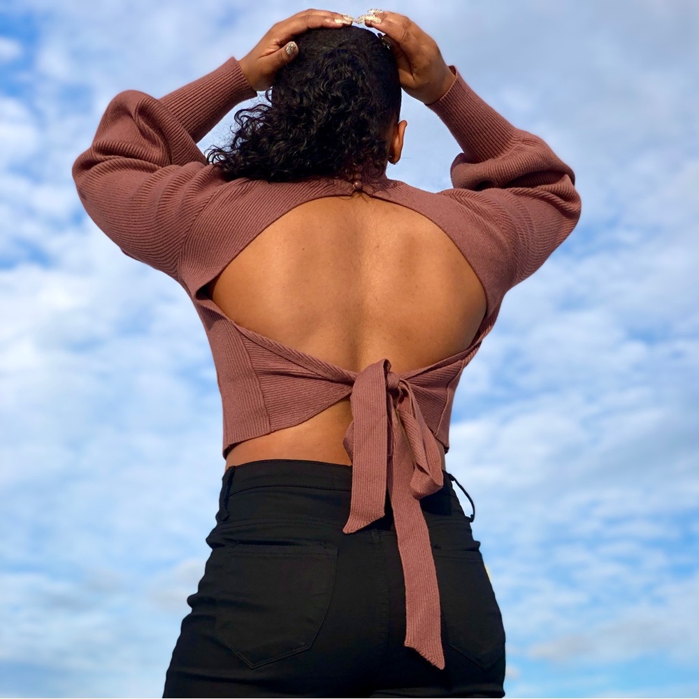 Mock Neck Balloon Sleeve Crop Top